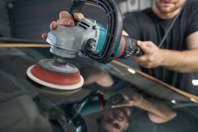 Polishing car glass