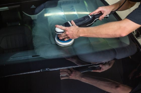 Polishing car glass