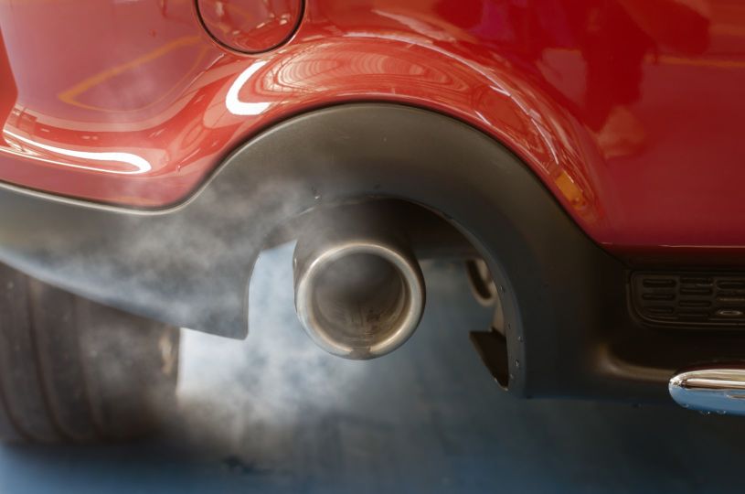 The color of smoke from the exhaust pipe
