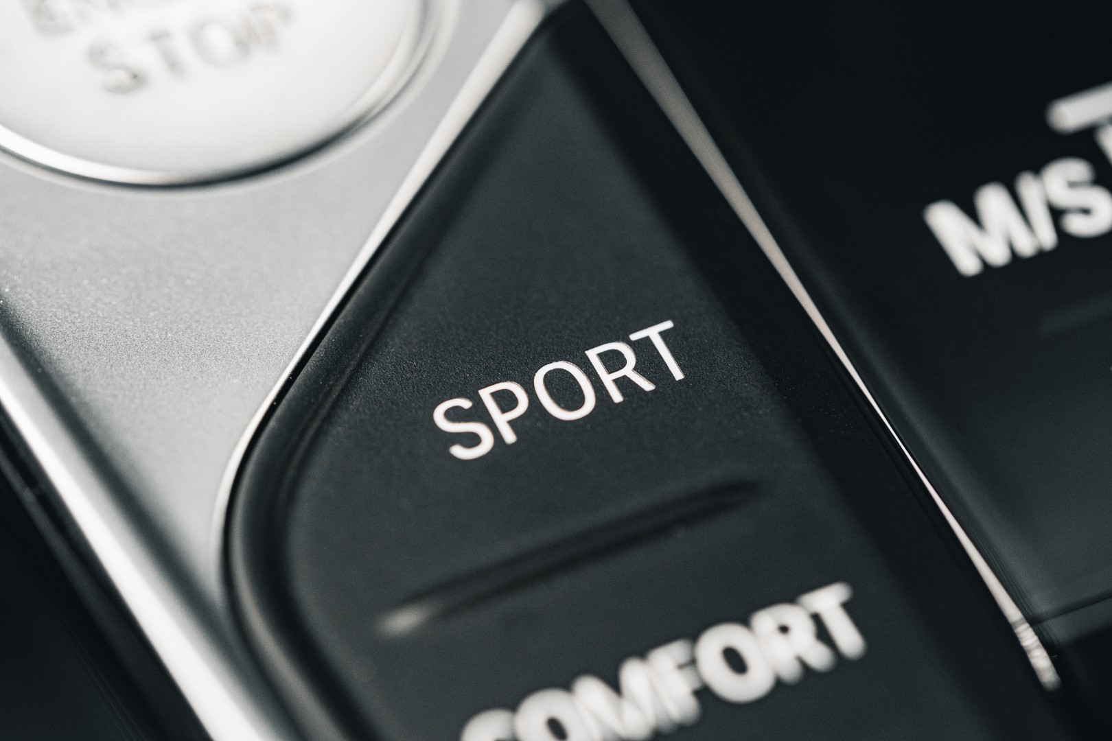 How SPORT mode works in a car