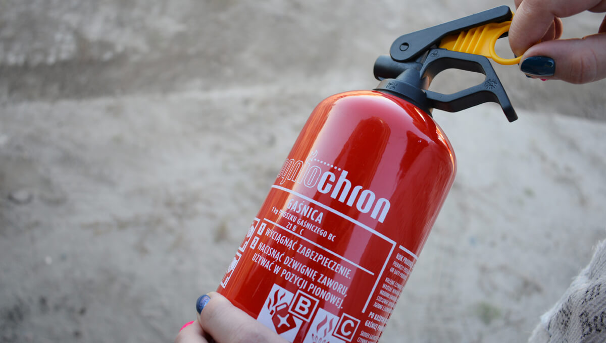 Car fire extinguisher Car fire extinguisher