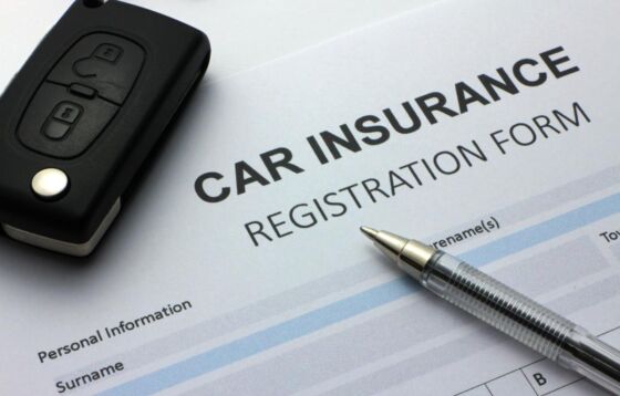 Keys on a car insurance contract
