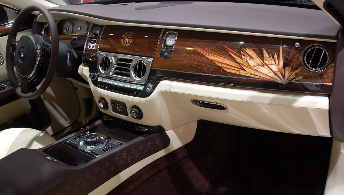 Cockpit in the car