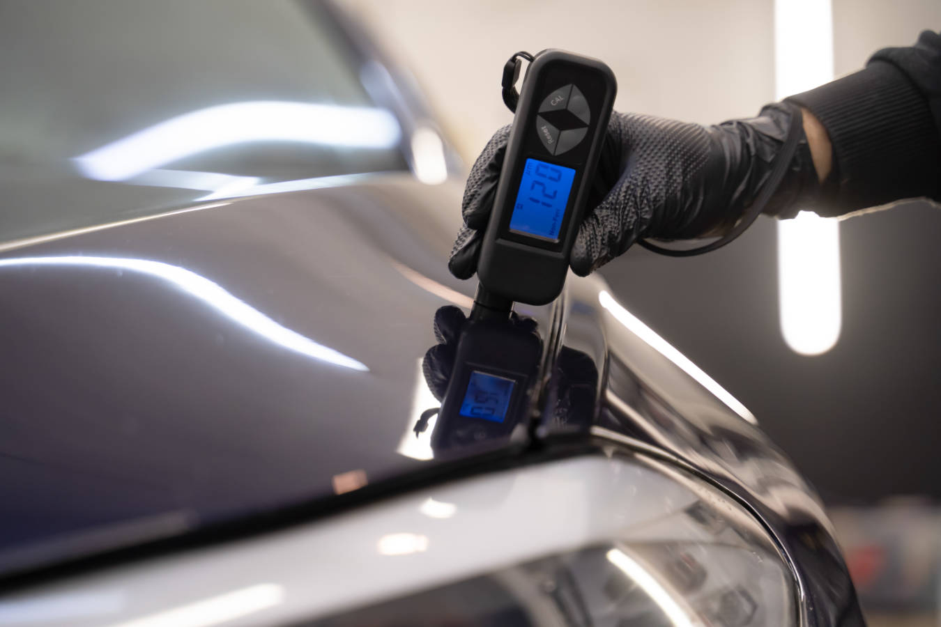 Paint thickness gauge – what functions should it have and how to use it?