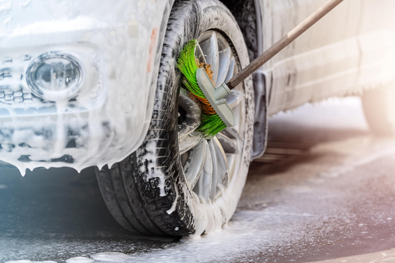 Car shampoo – which one will be the best and what features should it have?