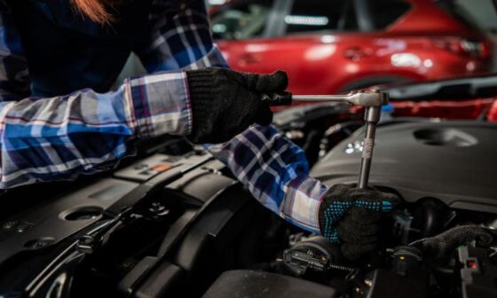 Replacing spark plugs
